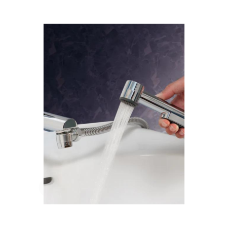 Anwendungsbild der Waschbeckenduschenbatterie mit Perlator mit Wasserstrahl